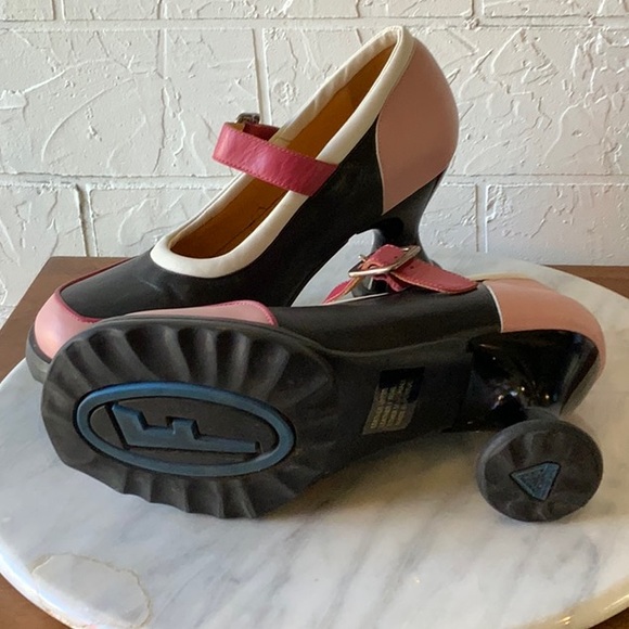 John Fluevog Gorgeous heeled Mary Jane’s - Picture 13 of 15